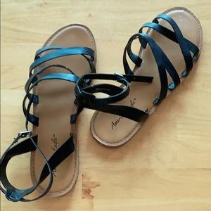 American eagle black sandals